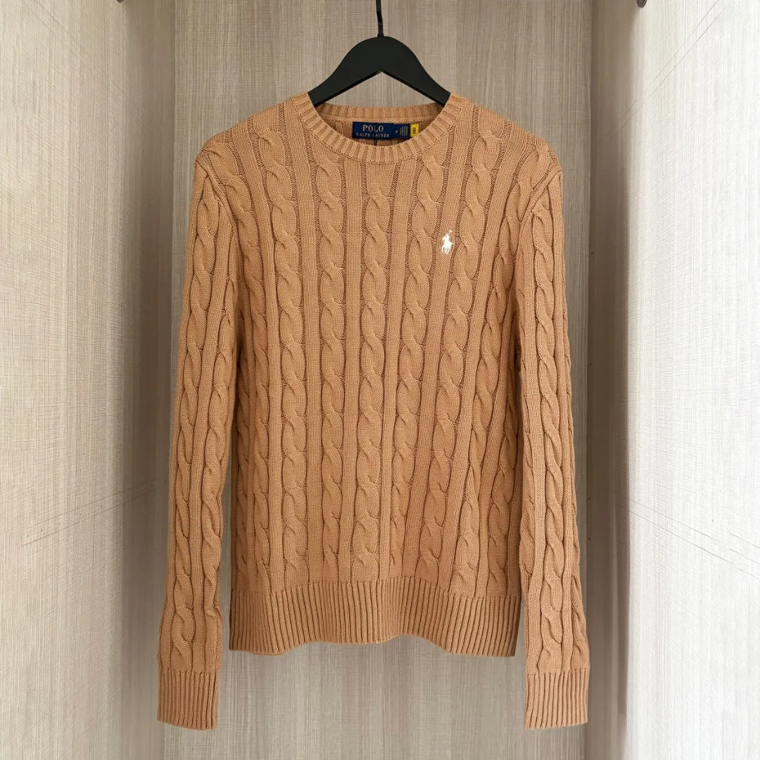 P200 💰 RALPH LAUREN twelve colors classic small label embroidered round neck long-sleeved knitted sweater top Twelve colors Colors: white, black (white label), gray (white label), pink, red, khaki, apricot, navy (red label), coffee, black (red label), navy (white label), gray (navy label), apricot Size: S M L XL Material: cotton Weight: 650g